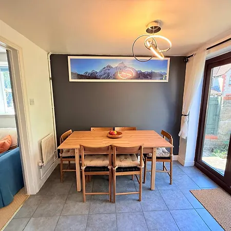 Tranquil 3-bed With Parking & Garden Nyaraló Bristol
