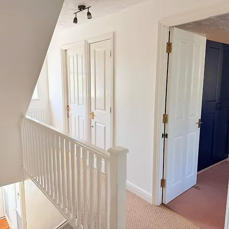 Tranquil 3-bed With Parking & Garden Nyaraló Bristol